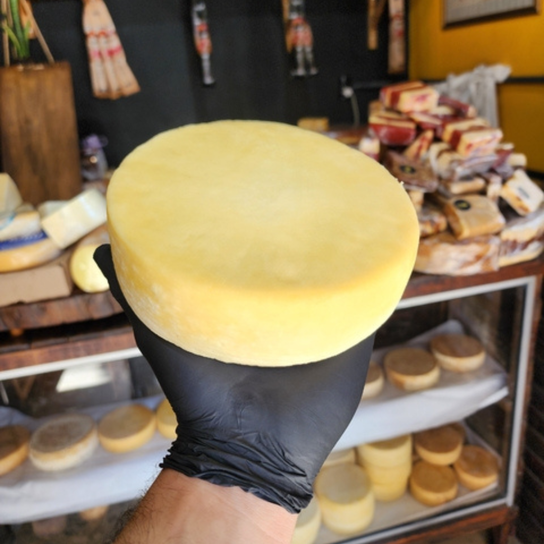 Queijo Canastra Meia Cura 1kg/1,2kg